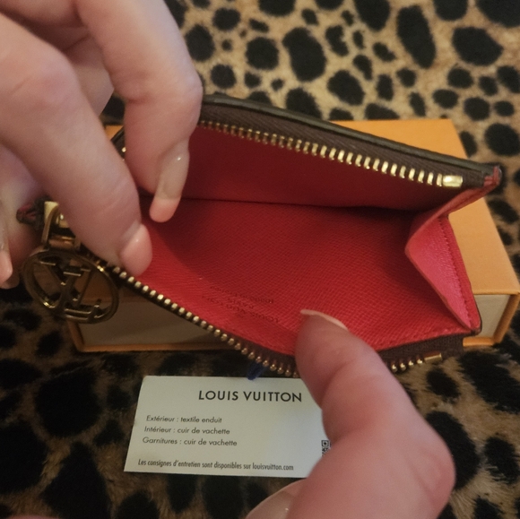 LOUIS VUITTON Monogram Zippered Card Holder in Red (Microchipped) - Picture 6 of 12